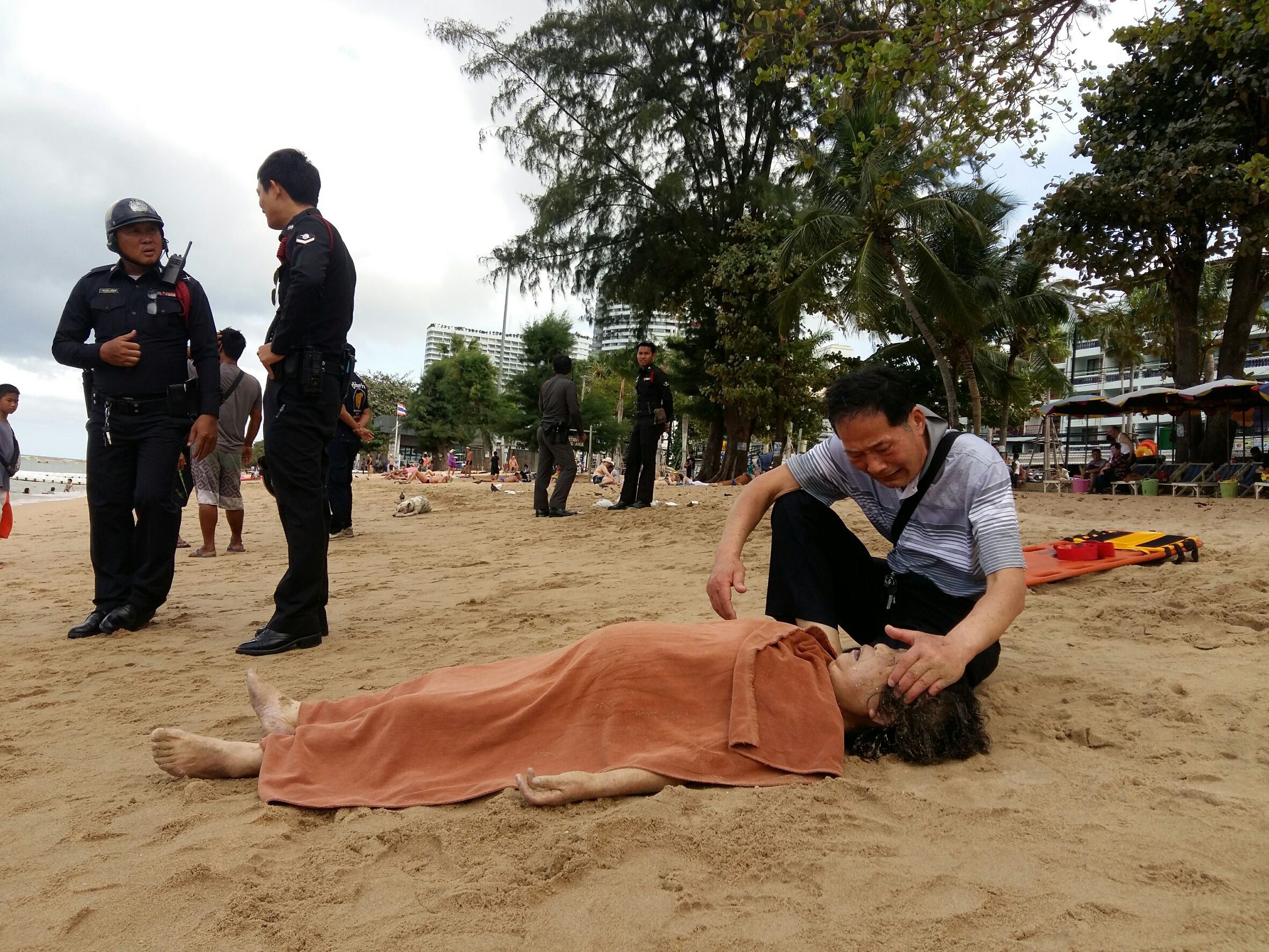 A Chinese Tourist Has Died After Drowning At The Beach In Jomtien