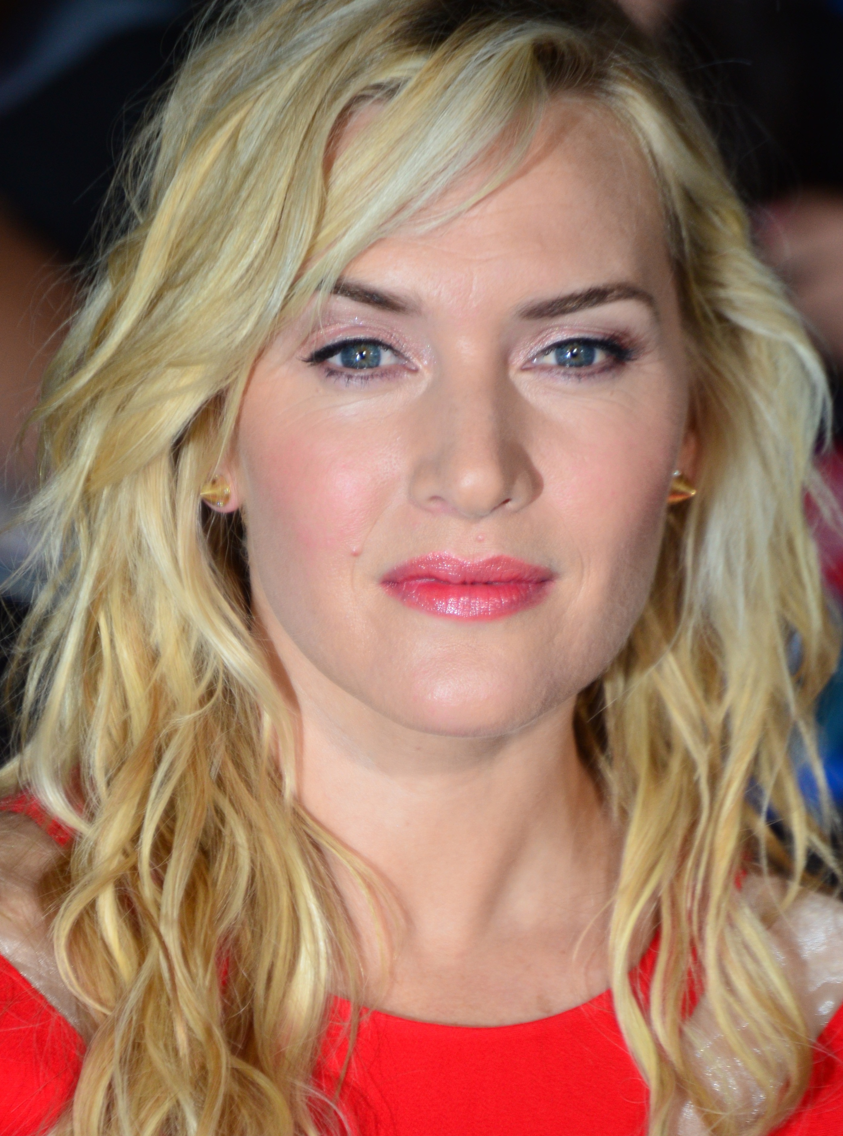 A Close Up Shot Of Kate Winslets Face At The Premiere Of Divergent