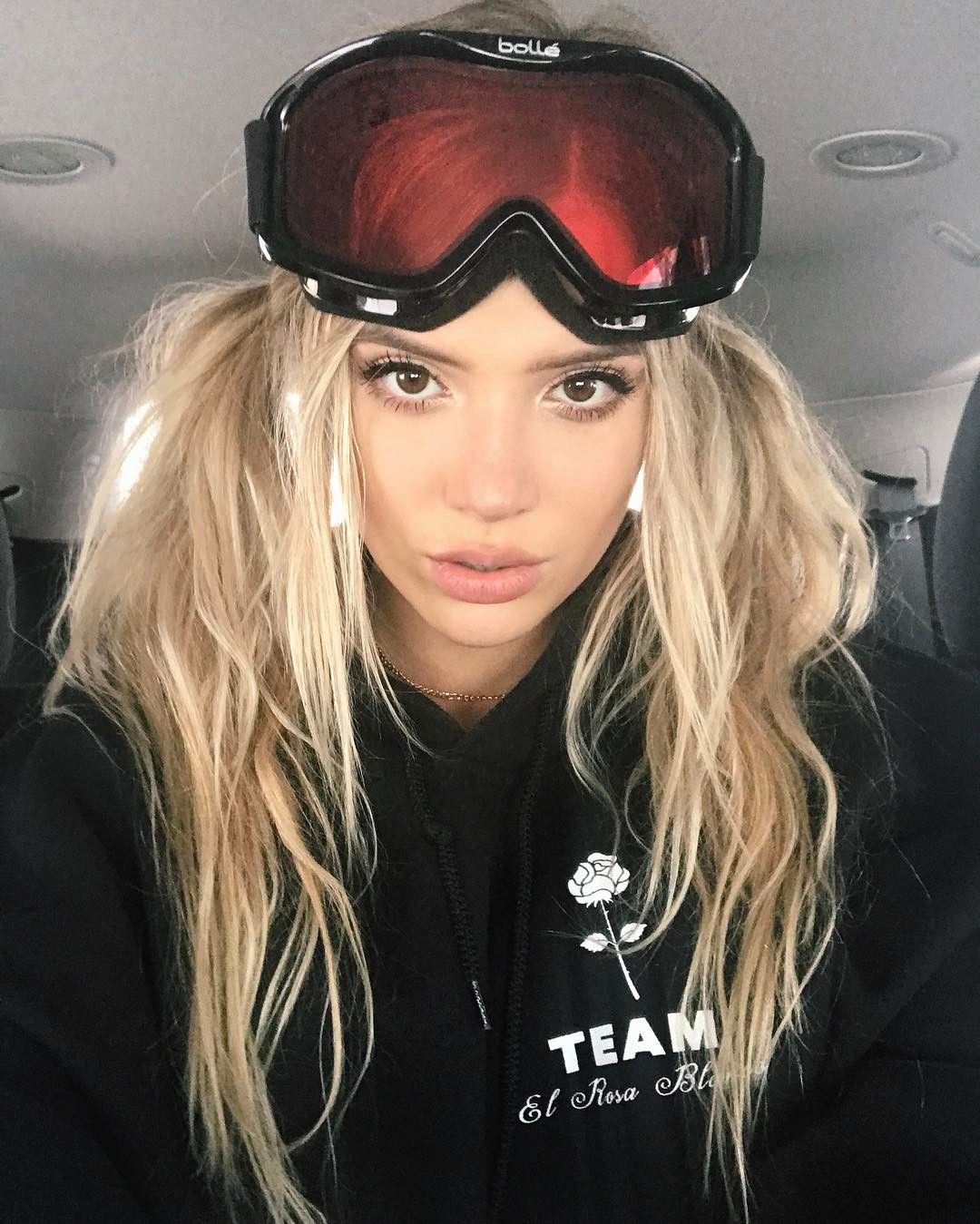 Alissa Violet Takes A Helicopter Ride To The Top Of The Ski Mountain Fappybirds Porn Star Videos Sex Movies Porno Xxx 3
