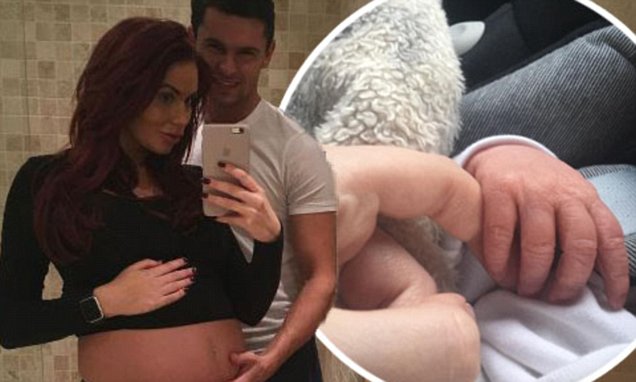 Amy Childs Gives Birth To Baby Girl Daily Mail Online 1