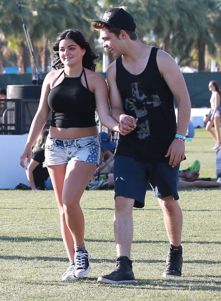Ariel Winter And Laurent Claude Gaudette Celebrity Couples At Coachella Pictures Popsugar