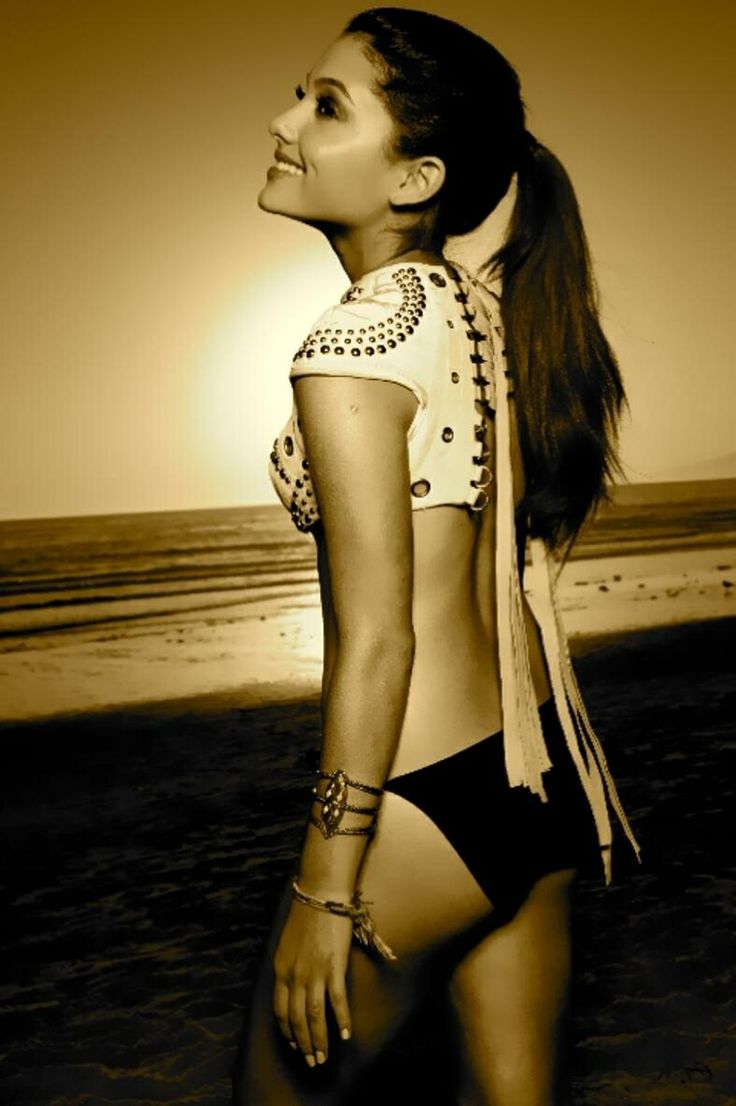 Best Ariana Grande Images On Pinterest Celebs Beautiful