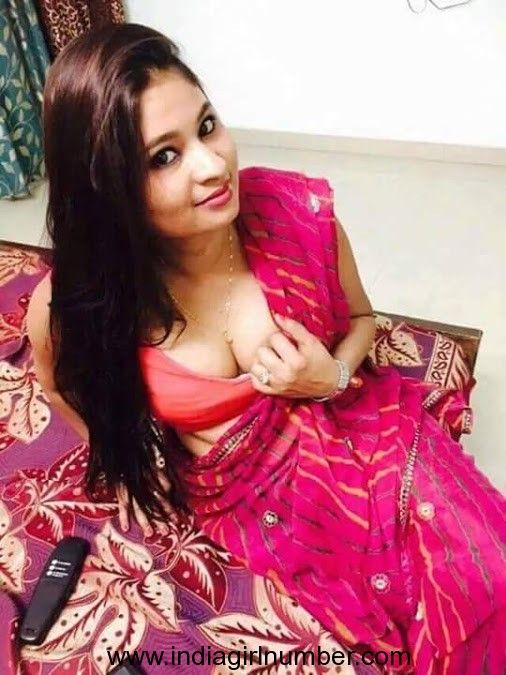 Best Aunties Images On Pinterest Indian Beauty Housewife