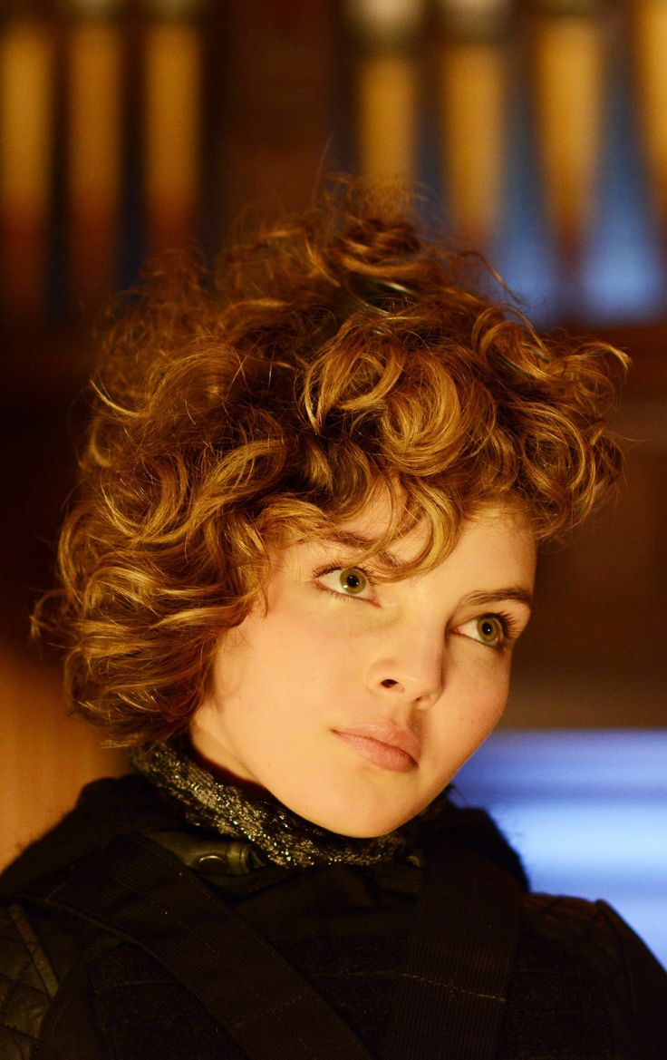 Best Camren Bicondova Images On Pinterest Camren Renee 2