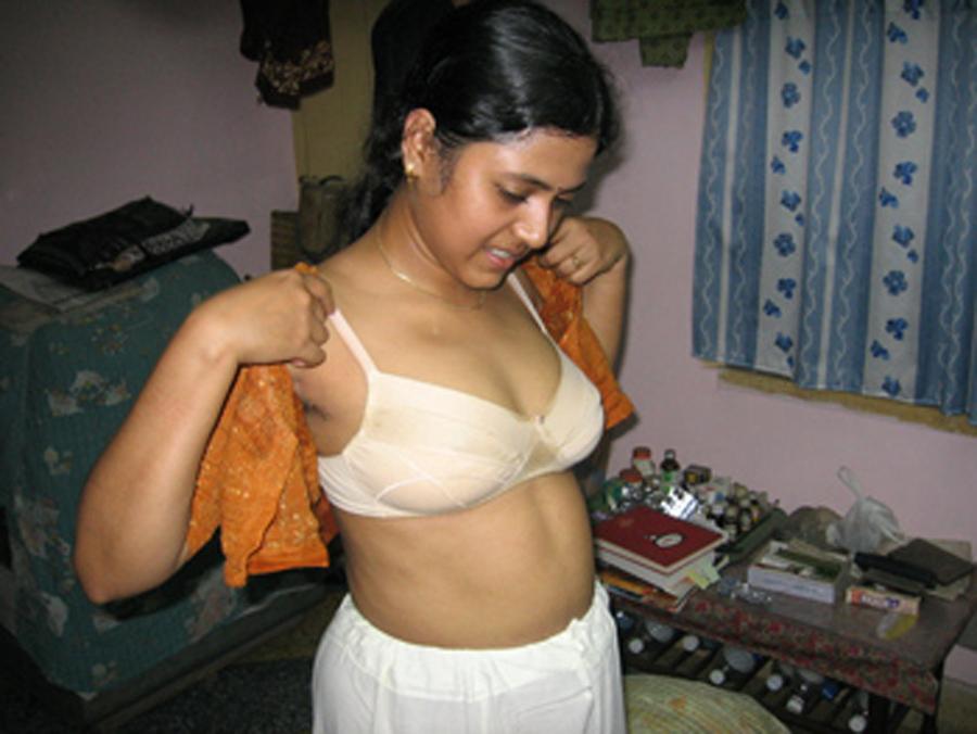 Bhabhi Boobs Photos In Blouse Saree Wali Girl Ki Latest Sex