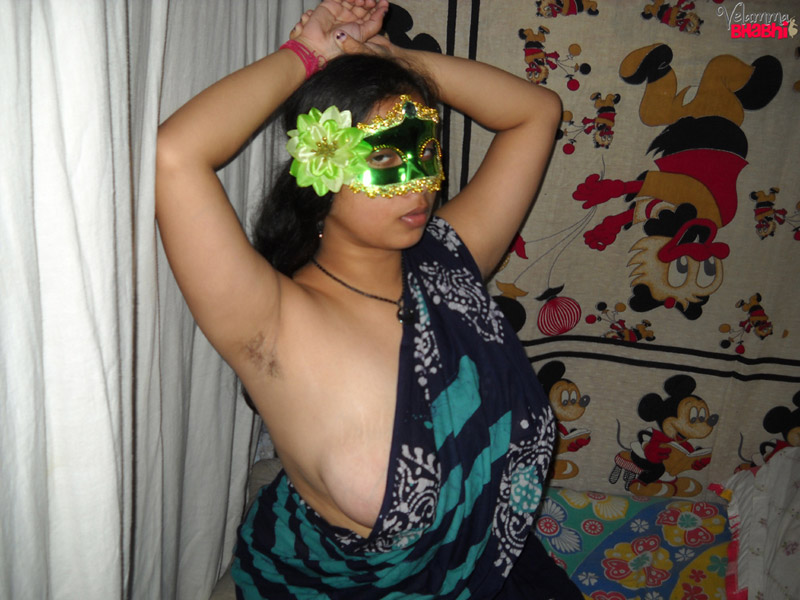 Big Juicy Bare Boobs And Hearty Ass Of South Indian Velamma Bhabhi