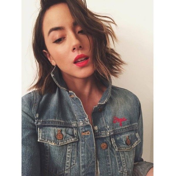 Chloe Bennett Agents Of Shield Flannel Selfies Instagram Chloe Bennet Flannels Selfie