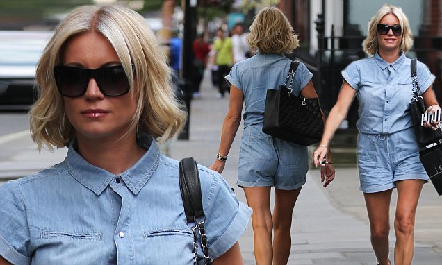 Denise Van Outen In Denim Romper As She Ditches Her Long Blonde Locks Daily Mail Online