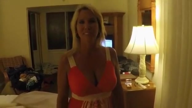 Dirty Talking Wife Knows How To Fuck Hclips Private Home Clips