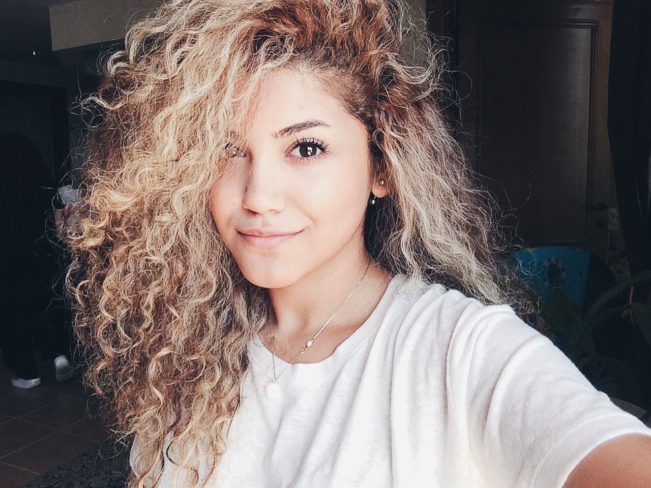 Dyed Blond Natural Curls Via Curly Hair Of Girls