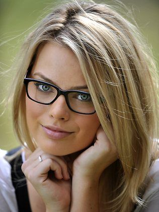 Fabolous Best Eyeglass Frames For Womens Oval Faced Hair Styles And Makeup Pinterest Face Glass And Eye Glasses