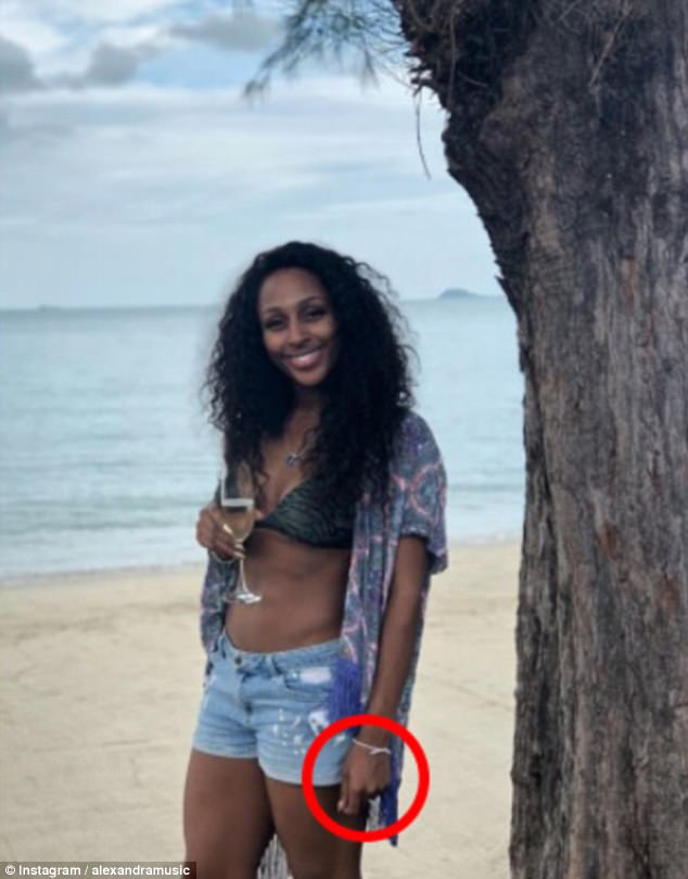Fueling Rumours The Star Has Been Strategically Hiding Her Left Hand In A Series
