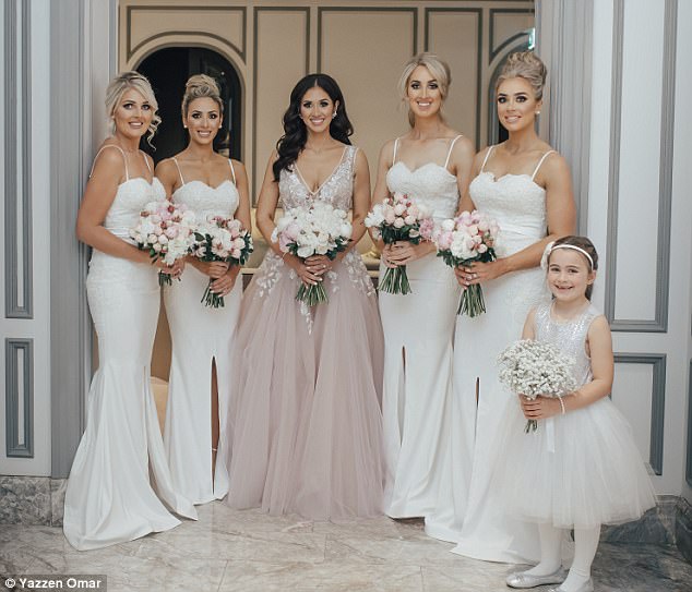 Further Switching Up Tradition Grace Decided To Have Her Four Bridesmaids All Wear White