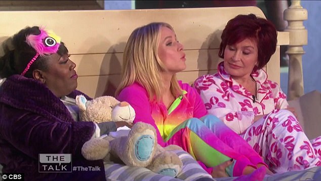 Girl Talk Kristen Cozied Up With The Talk Hosts For Their Pillow