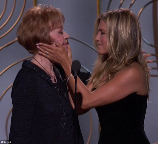 Golden Globes Jennifer Aniston Tweaks Carol Burnetts Ear Daily