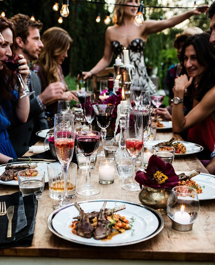 Hosting Outdoor Dinner Parties For Friends In The Summer With Delicious Food Good