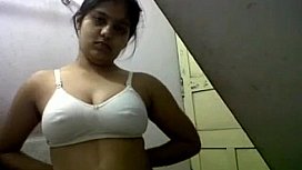 Hot Punjabi Teen Babe With Sexy Big Tits Undres