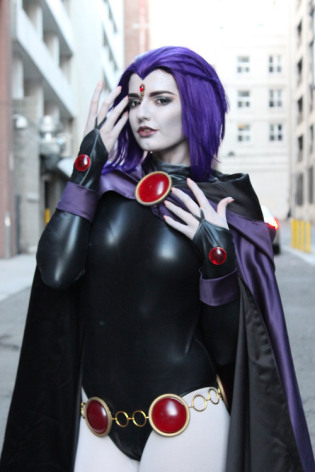 Hot Raven Cosplay Raven Cosplay Pics Superheroes Pictures Luscious