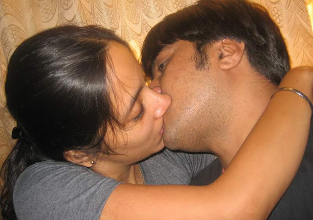 Indian Couple Hot Kissing Photos 5