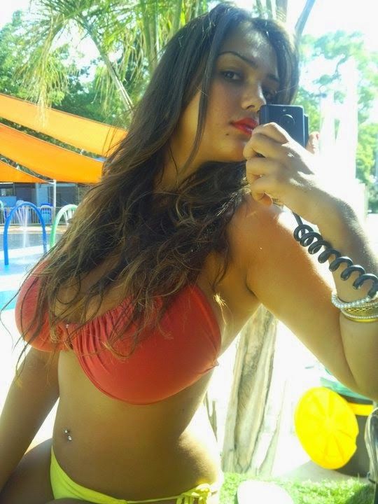 Indian Desi Housewife In Bikini Sexy Photos Desi Girls