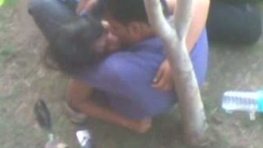 Indian Outdoor Sex Clip Of Desi College Students Caught Voyeur
