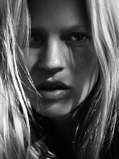 Kate Moss Portfolio The Models Favourite Photographs Of Herself David Sims