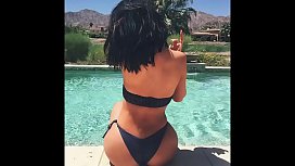 Kylie Jenner Impossible Jerk Off Challenge With Snaps Pictures And Videos