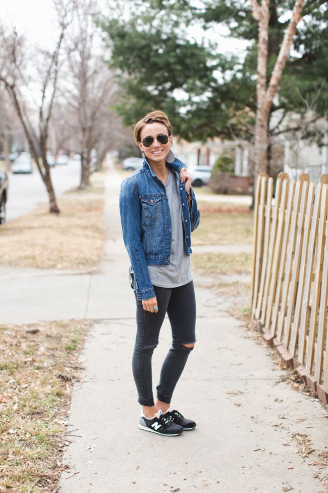 Like The Shoes Cool Mom Clothes Distressed Skinnies Denim Jacket Leather Earrings Aviators