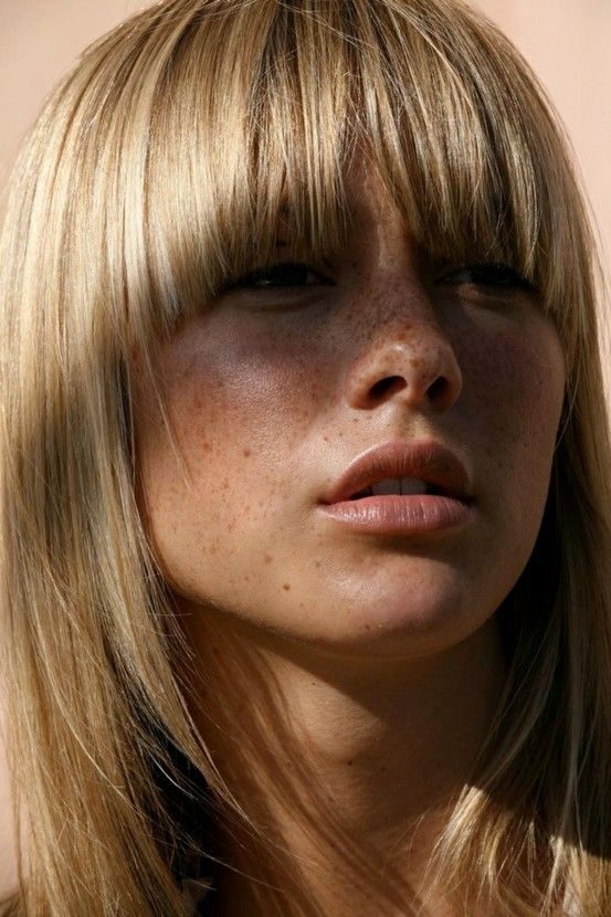 Make A Beautiful Impression Trying This Spring Inspired Hair Fringe Bangs And Pale Golden Blonde Hair Color