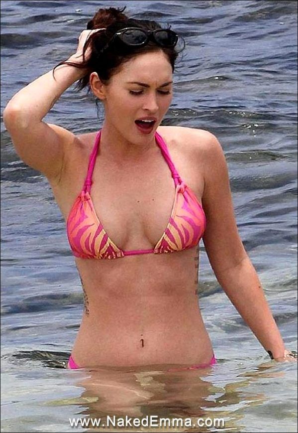 Megan Fox Shows Off Sexy Milf Bod In Leaked Pics Likes