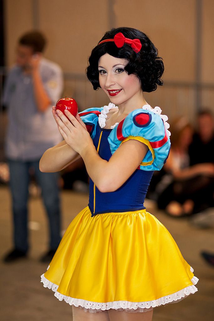 My Sexy Snow White Costume I Dont Like The Real Snow White Dress So I Twisted