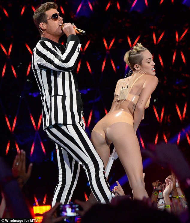 Naughty Miley Gave The Audience More Than A Look At Her Backside During The Raunchy