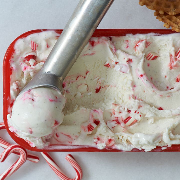 Peppermint Vanilla Swirl Breyers Natural Vanilla Ice Cream Crushed Peppermint Candies Are Mixed Together