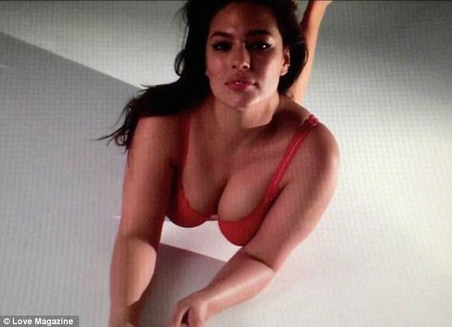 Plus Sized Beauty Model Ashley Graham Shows Off Her Ample Assets In Day