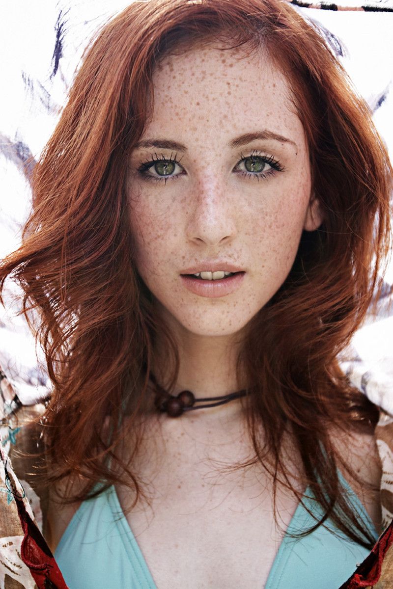 Red Hair Green Eyes And Freckles Eye Candy Pinterest Red