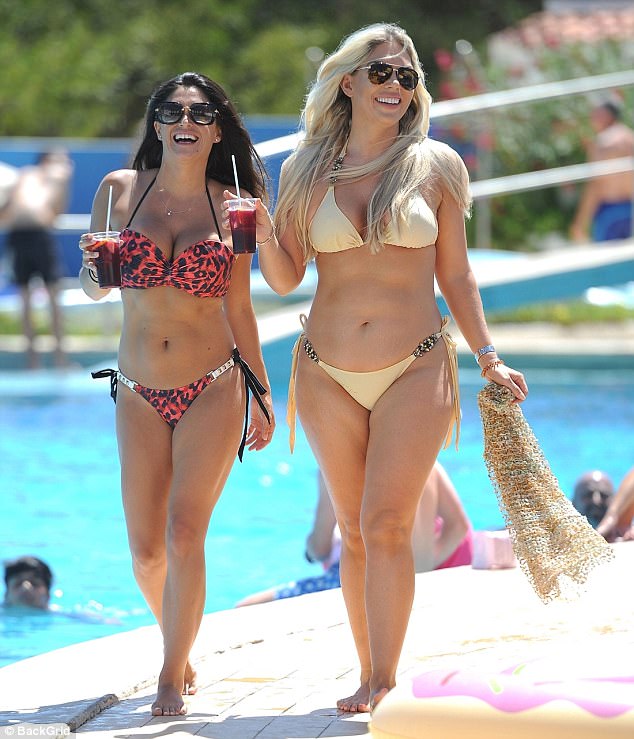 Reigning In Spain Frankie Essex Right Was Spotted Enjoying A Birthday Getaway