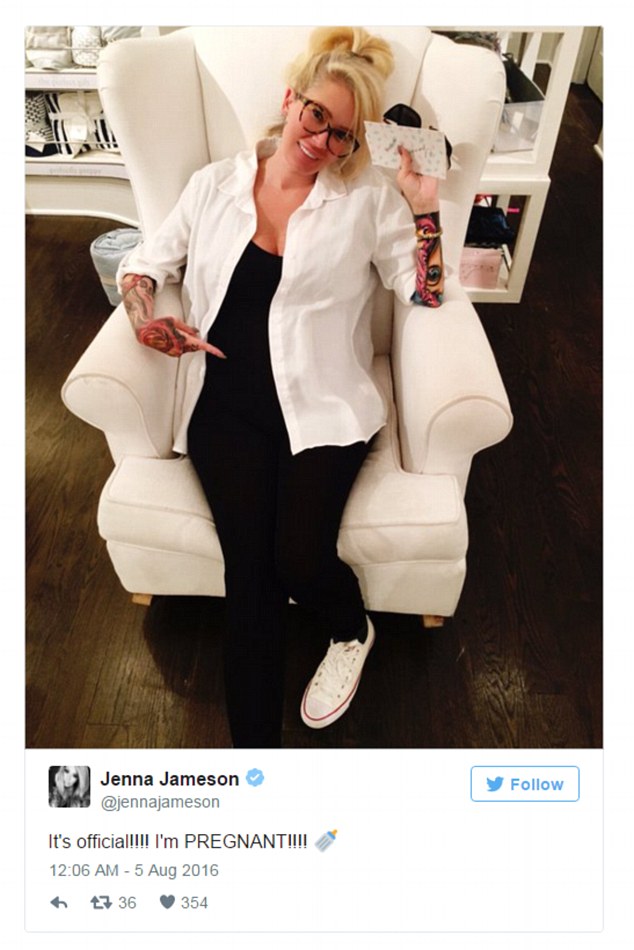 Retired Porn Star Jenna Jameson Reveals She Is Pregnant With Her