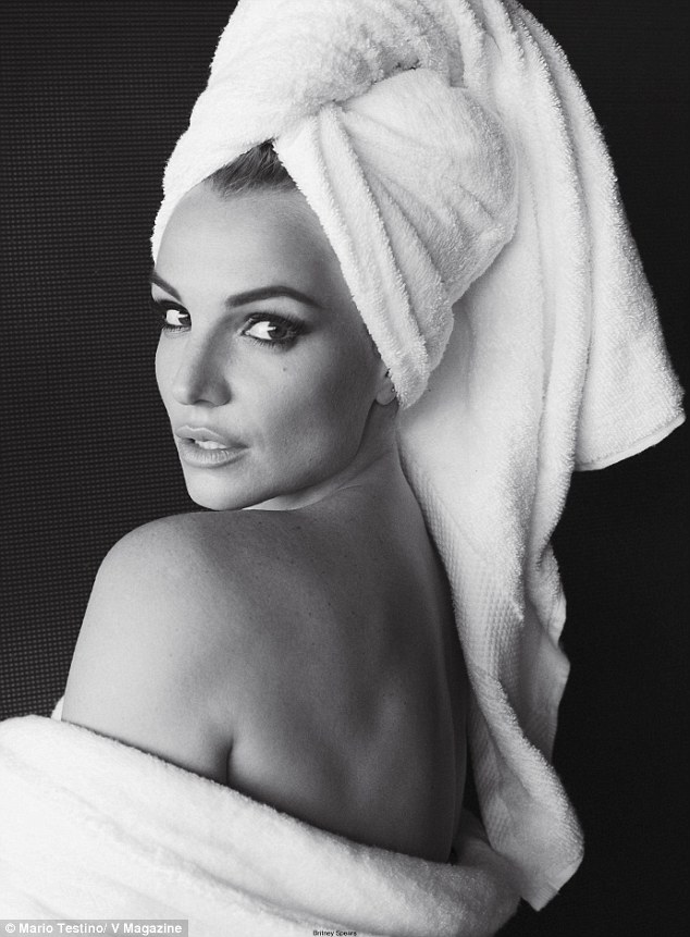 Revealing Britney Spears Posed Wrapped In A Towel In A Sultry Image Celebrity Photographer