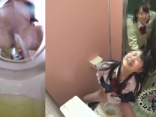 School Girls Toilet Overflowing With Piss 3