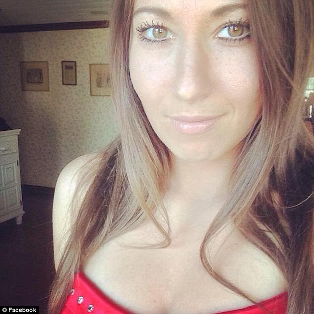 Selfies Kayla Pictured Confessed To Her Mom How She Had Taken At Least