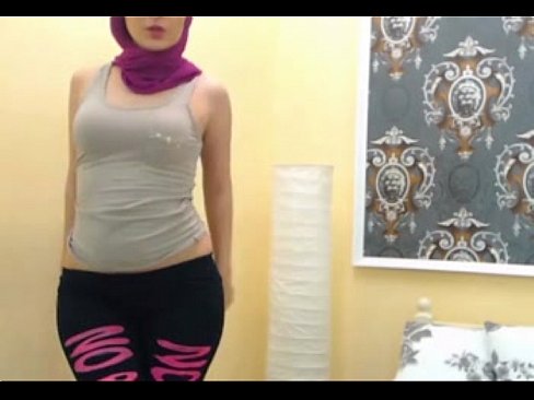 Sexy Arab Muslim Hijab Girl Dancing On Cam See More At Xvideos Com