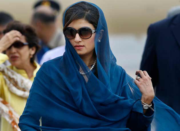 Sexy Hot And Beautiful Hina Rabbani Khar Foreign Minister Of Pakistan