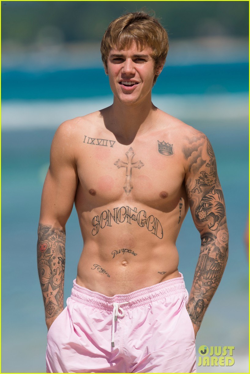 Shirtless Justin Bieber At The Beach Fit Males Shirtless Naked