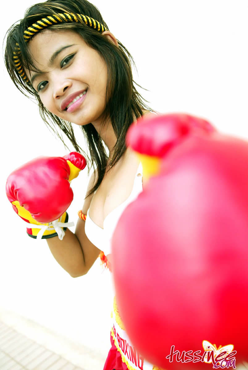 Skinny Bangkok Teen Tussinee In A Sexy Muay Thai Boxing Outfit 4