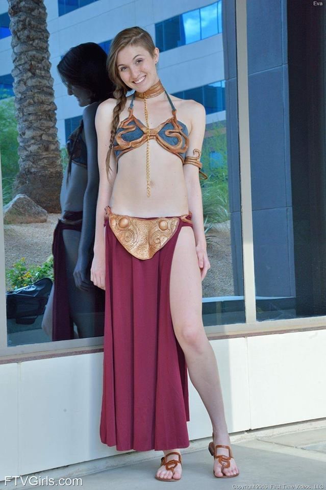 Slave Leia Cosplay Star Wars Pinterest Cosplay Amazing Cosplay And Cos Play