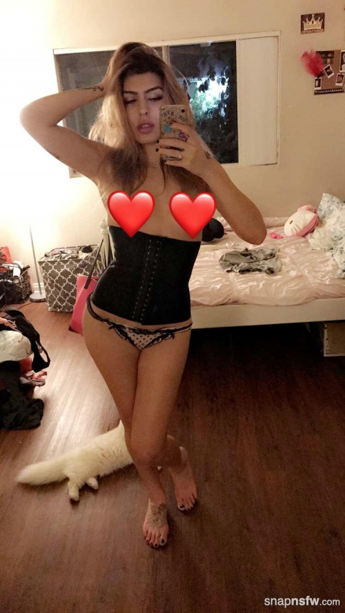 Snapchat Slut Milf Horny Audrey Royal Messy Room Messy Girl