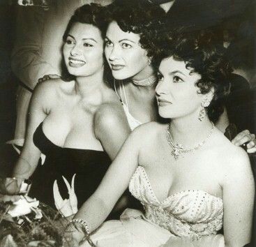 53 Stunning Photos of Yvonne de Carlo from between the 1940s and 1960s from yvonne  decarlo nude Watch Video - MyPornVid.fun