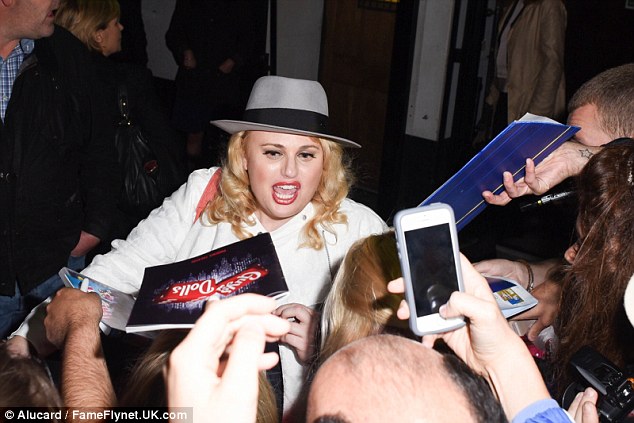 Success Rebel Wilson Was Bombarded Fans In London On Tuesday