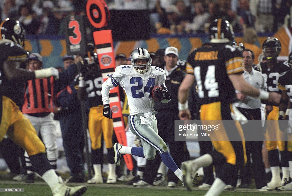 Super Bowl Dallas Cowboys Larry Brown In Action Returning Interception Pittsburgh Steelers At Sun