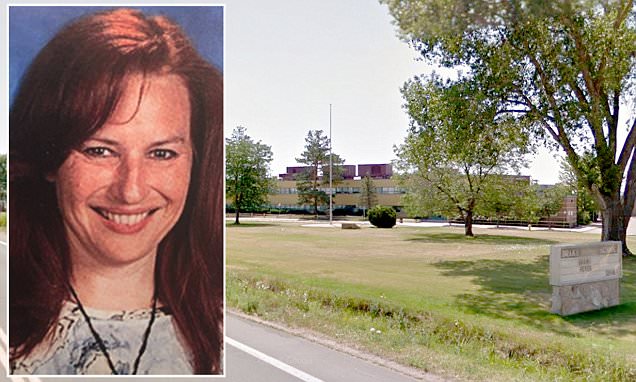 Teacher Kills Self After Being Accused Of Sex With Student Daily Mail Online